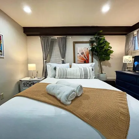 Artist'S Apartment In The Heart Of The City